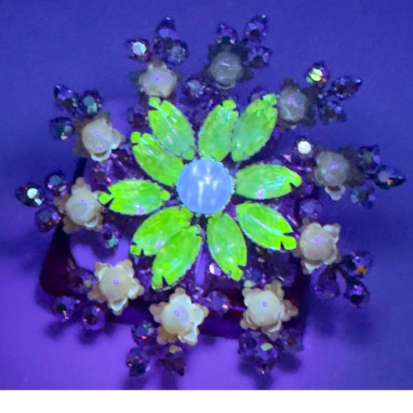 Vintage Layered Faux Pearl, AB Crystal & Citrine “Snowflake” Brooch - Picture 2 of 7